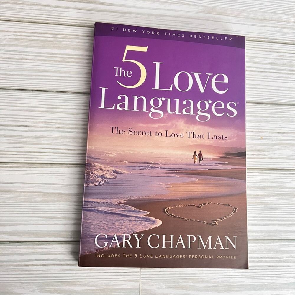The 5 Love Languages The Secret to Love that Lasts Hardcover Book Gary Chapman